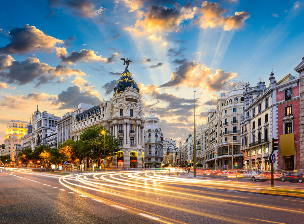 Madrid's Gran Vía representing vibrant business growth, tailored financing, and investment opportunities in Spain.